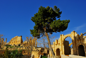 Jerash-Hadrian-Gate