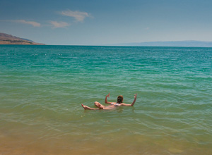 Floating-at-the-Dead-Sea