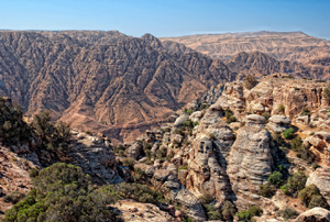 Dana-Nature-Hiking