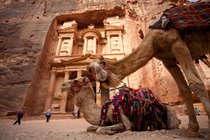Petra-Treasury-with-camels.jpg